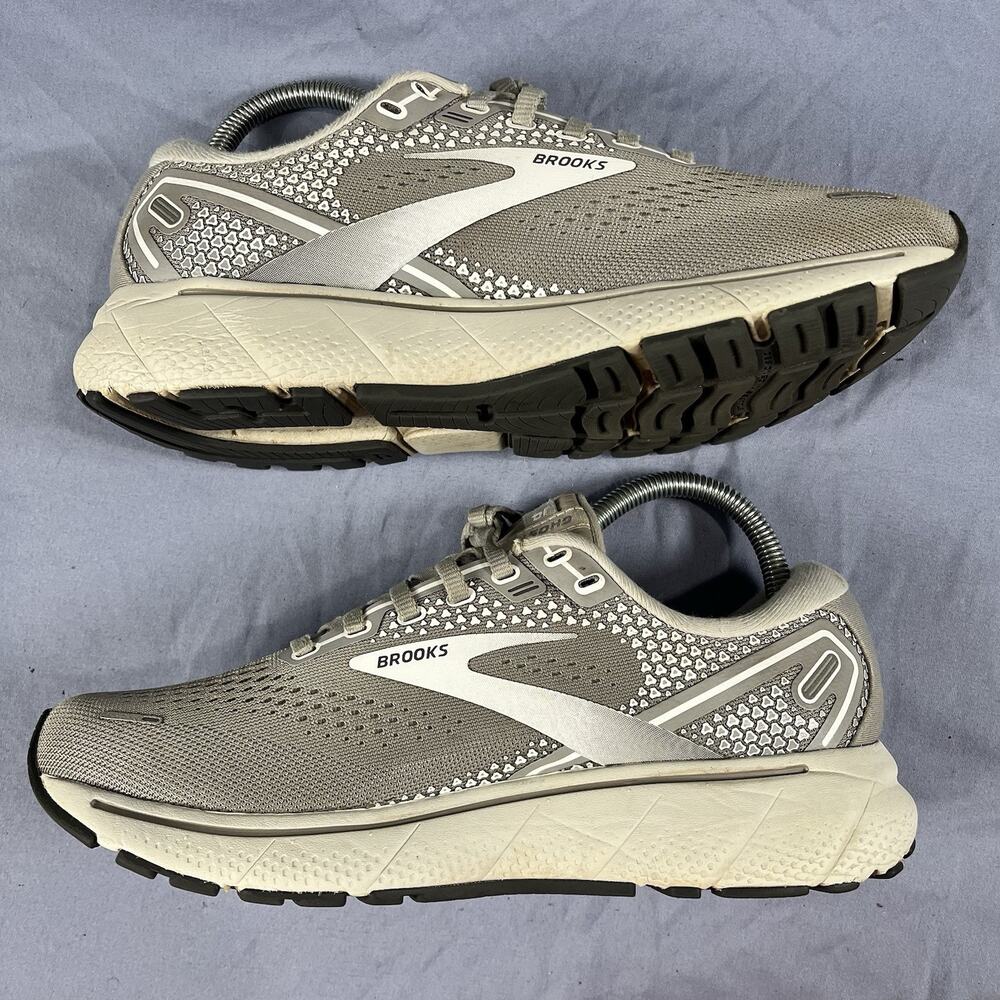 Brooks Ghost 14 Women’s Size 7.5 Gray Running Fitness Gym Sneakers 1203561B089
